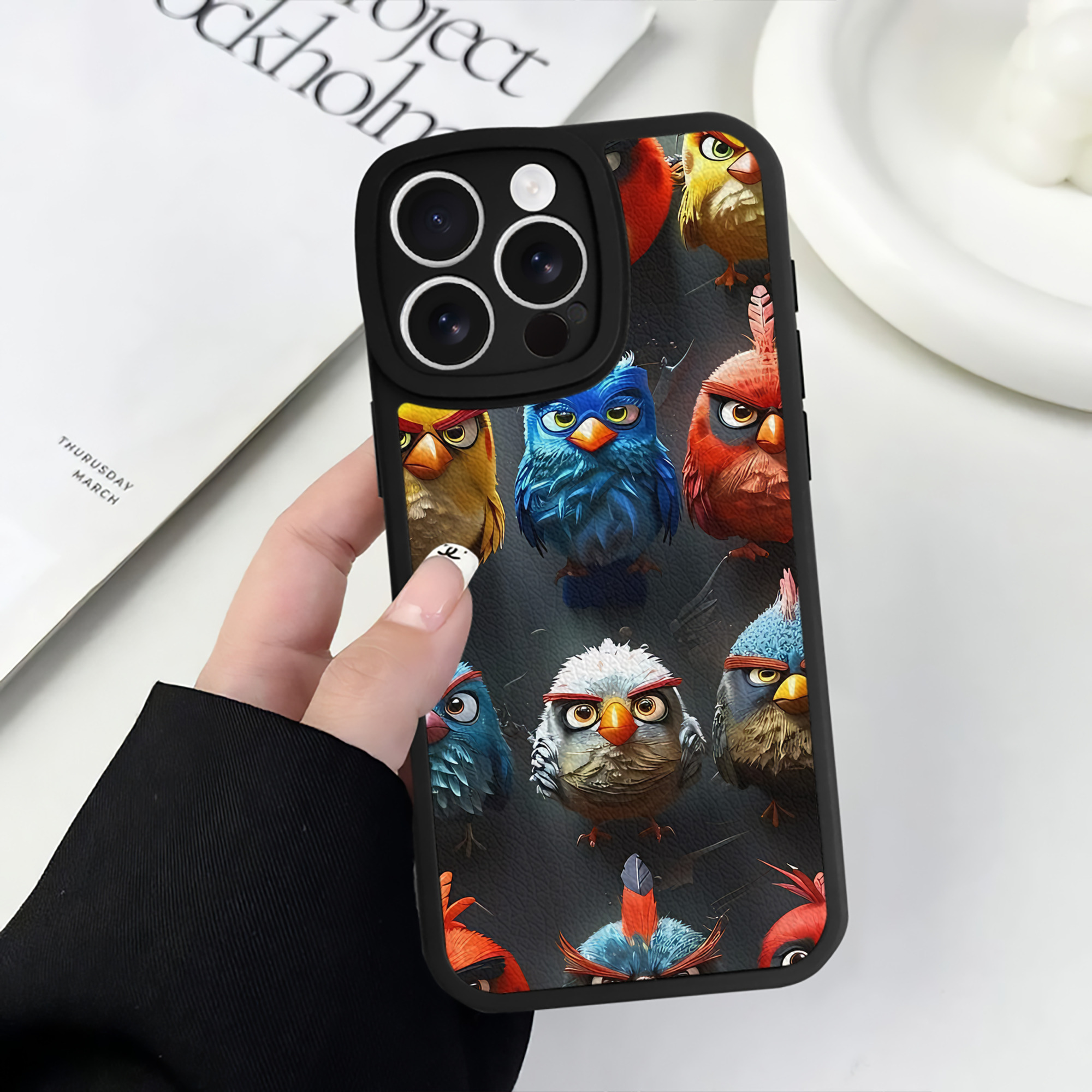 （画像用） Angry Birds アングリーバード 【iPhone 16シリーズ対応】シリコンスマホケース（レザー調） 材質：シリコン
